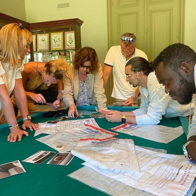 Team-building Cluedo : enquête aux Sources de Cheverny, un outil de management d'équipe